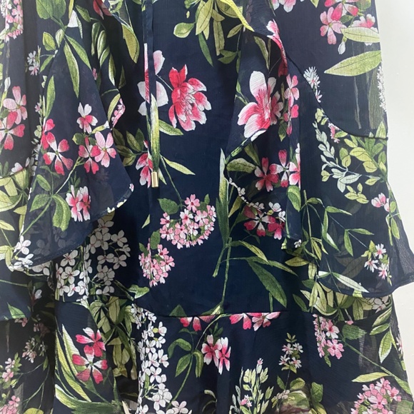 Tommy Hilfiger Dress Size 2 - Practically New Worn 2-3 Times - Picture 3 of 7